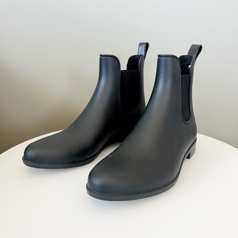 NWOT Sam Edelman Black Ankle Rain Boots